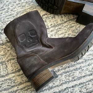 // Fall Favorite/ LEATHER BIKER BOOTS LIEBESKIND